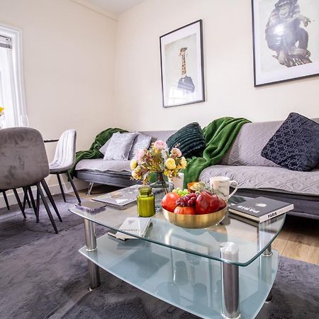 Cosy 2-Bedroom Apartment In Mayfair 8Cb - 4Th Floor No Elevator 런던 외부 사진