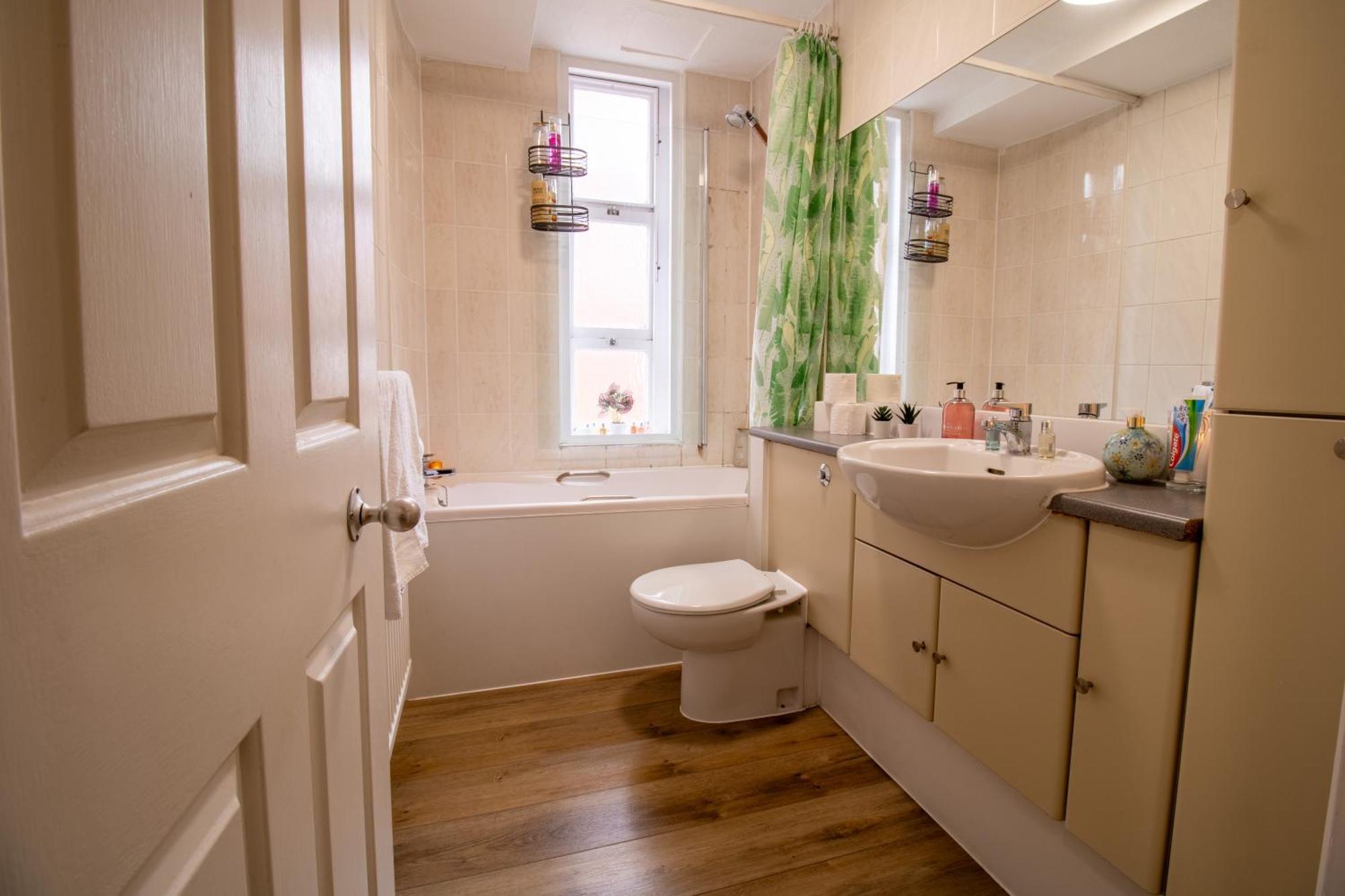 Cosy 2-Bedroom Apartment In Mayfair 8Cb - 4Th Floor No Elevator 런던 외부 사진