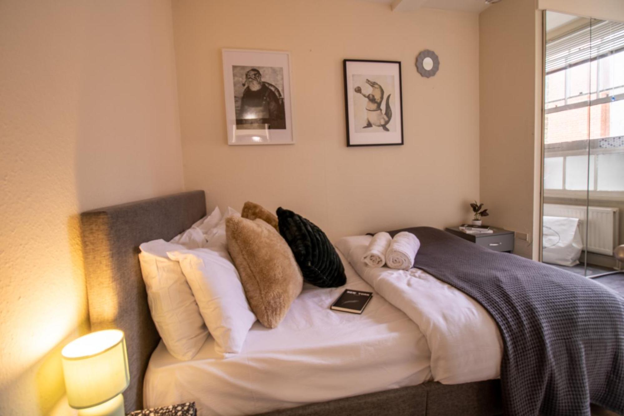 Cosy 2-Bedroom Apartment In Mayfair 8Cb - 4Th Floor No Elevator 런던 외부 사진