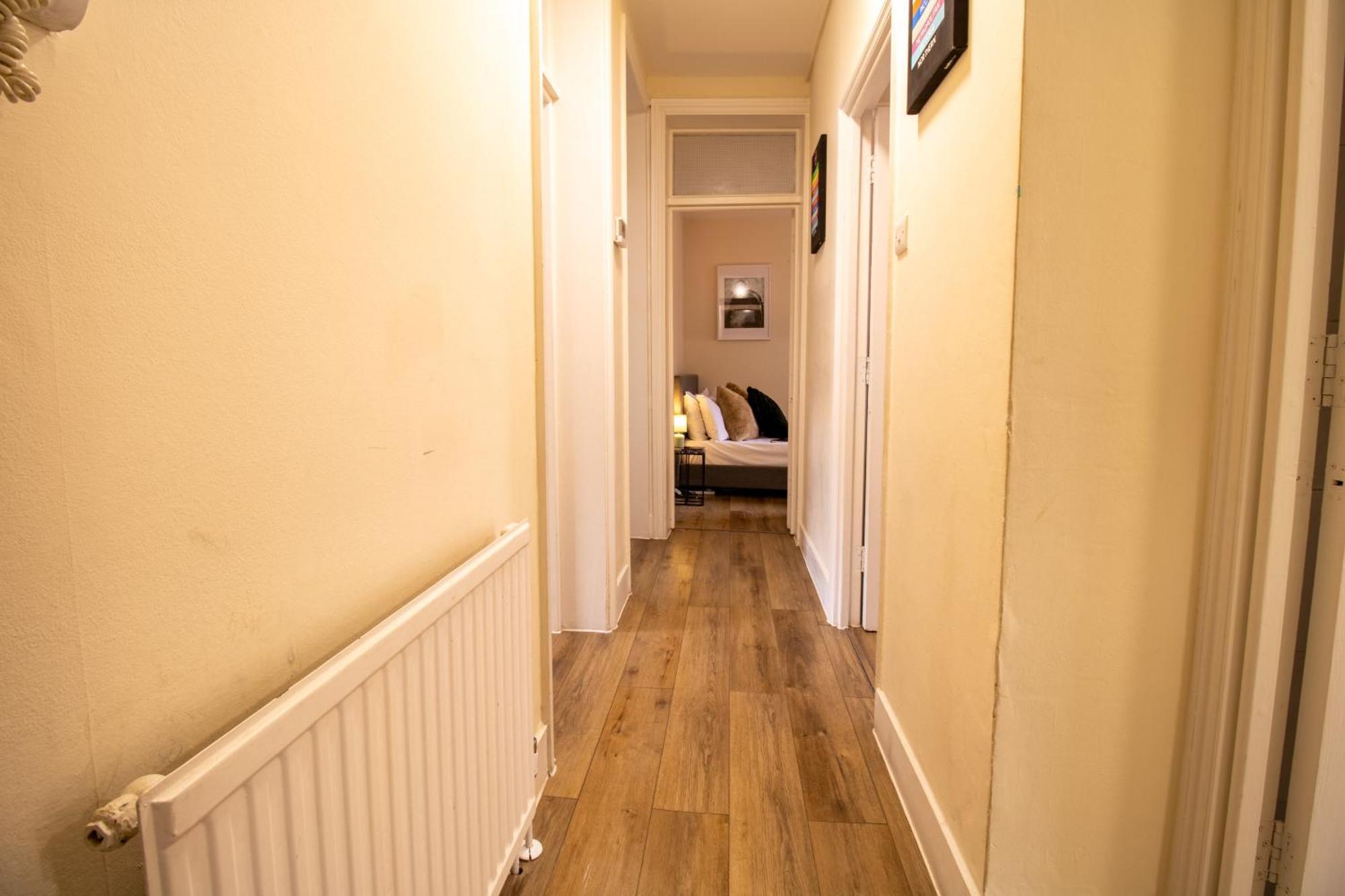 Cosy 2-Bedroom Apartment In Mayfair 8Cb - 4Th Floor No Elevator 런던 외부 사진