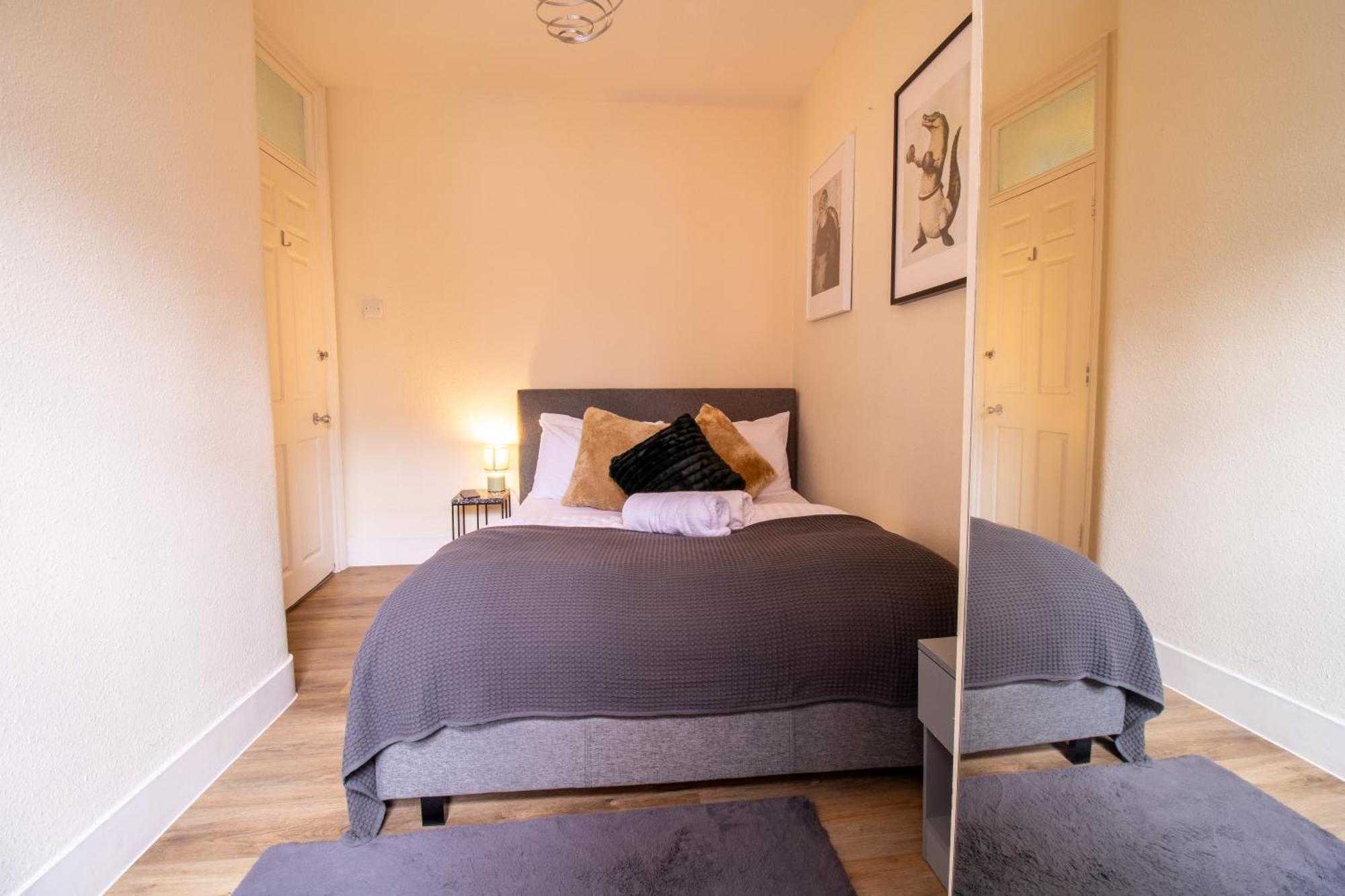 Cosy 2-Bedroom Apartment In Mayfair 8Cb - 4Th Floor No Elevator 런던 외부 사진
