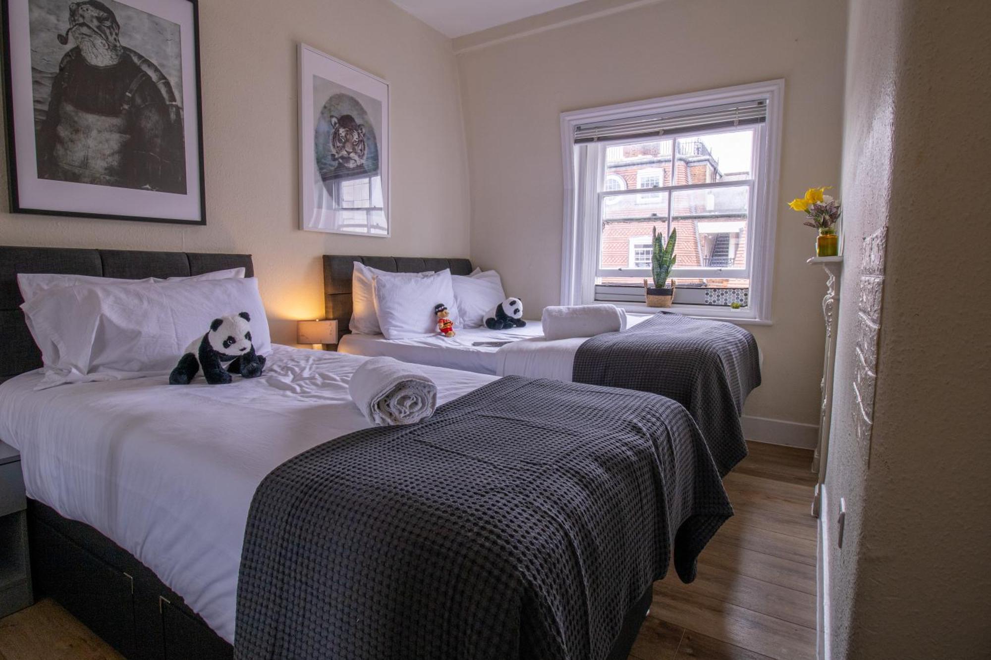 Cosy 2-Bedroom Apartment In Mayfair 8Cb - 4Th Floor No Elevator 런던 외부 사진