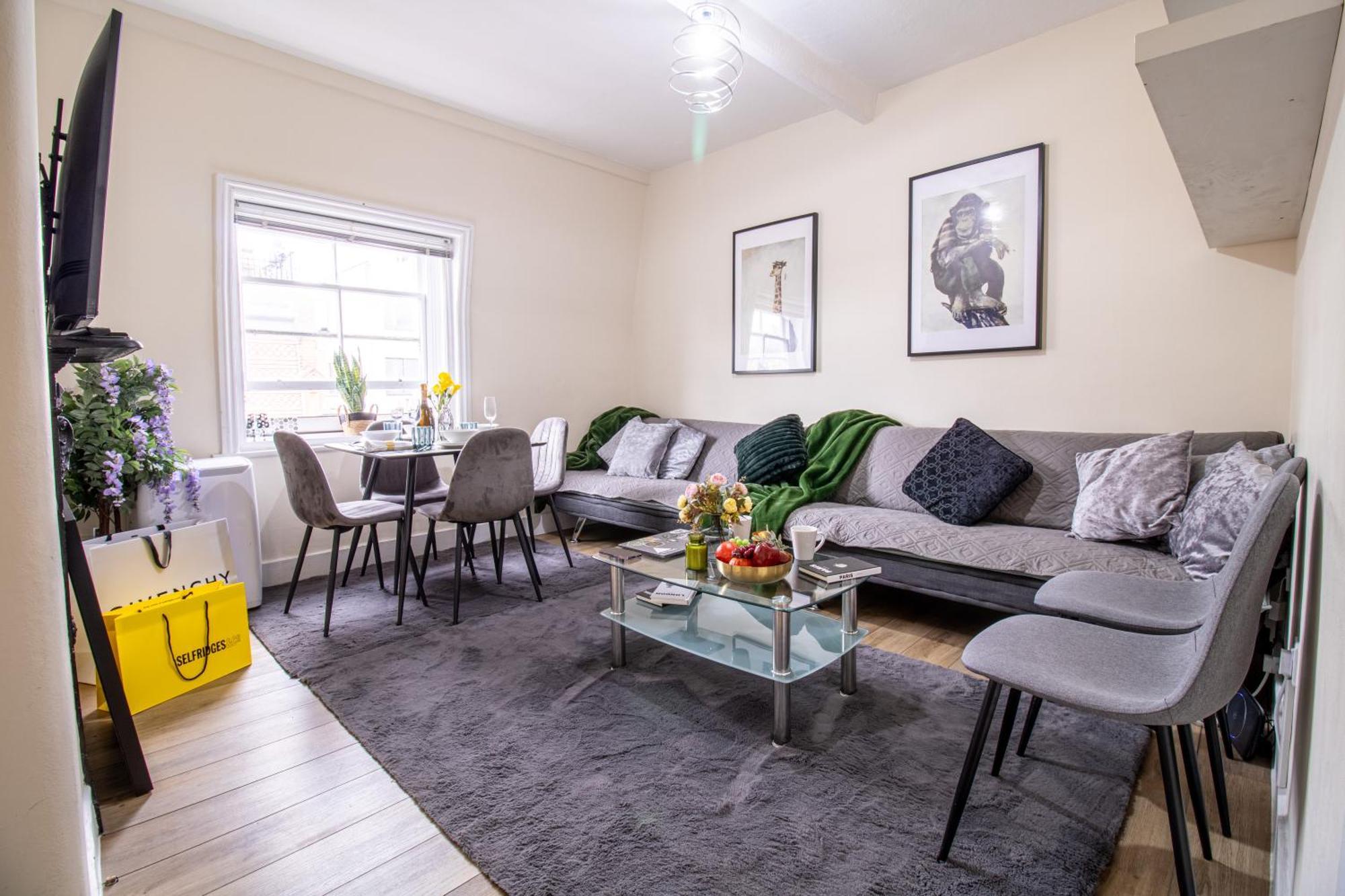 Cosy 2-Bedroom Apartment In Mayfair 8Cb - 4Th Floor No Elevator 런던 외부 사진